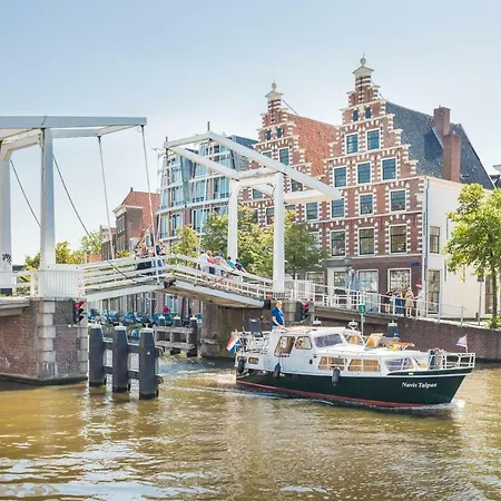 Voldersgracht Canal Haarlem